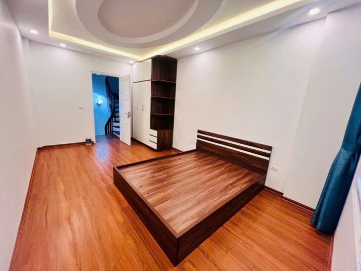 TRẦN QUỐC VƯỢNG 30M 5 TẦNG GIÁ 7 TỶ 400 NGÕ NÔNG RỘNG THOÁNG