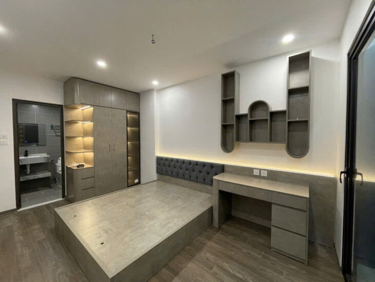 BÁN NHÀ PHÂN LÔ LẠC LONG QUÂN 60M² x 7 TẦNG THANG MÁY MT 5M – GIÁ 15 TỶ, Ô TÔ ĐỖ CỬA, KINH DOANH