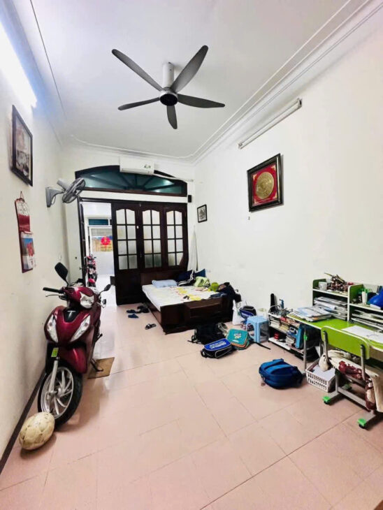 MẶT PHỐ MAI DỊCH – KINH DOANH SẦM UẤT – Ô TÔ TRÁNH – GẦN CHỢ ĐỒNG XA 58m, 23, 5 tỷ.