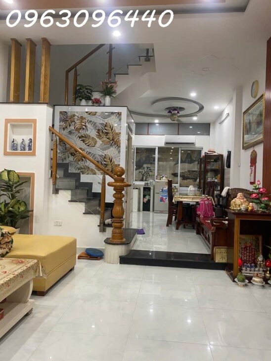 Bán Gấp Nhà Trong Ngõ Đường Đặng Nhữ Lâm, Nhà Bè: 70m2, 4 Tầng, 4 Phòng Ngủ, Sổ Đỏ Chính Chủ, Giá