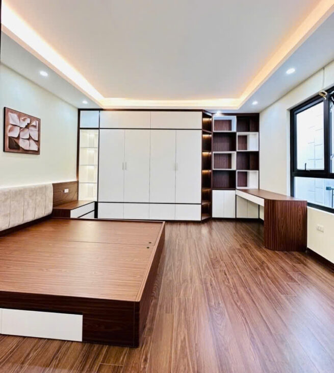 Nhà đẹp Bắc Từ Liêm 36.2m2-5 tầng, Ngõ nông, ô tô, ở ngay, giá 5.68 tỷ