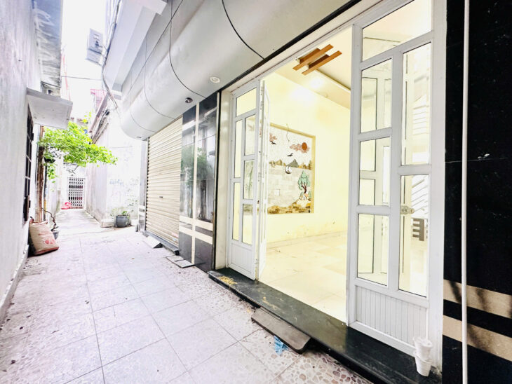 ĐÌNH ĐÔNG 3.5 TẦNG GIA CHỈ 2 TỶ BÌA ĐẸP.