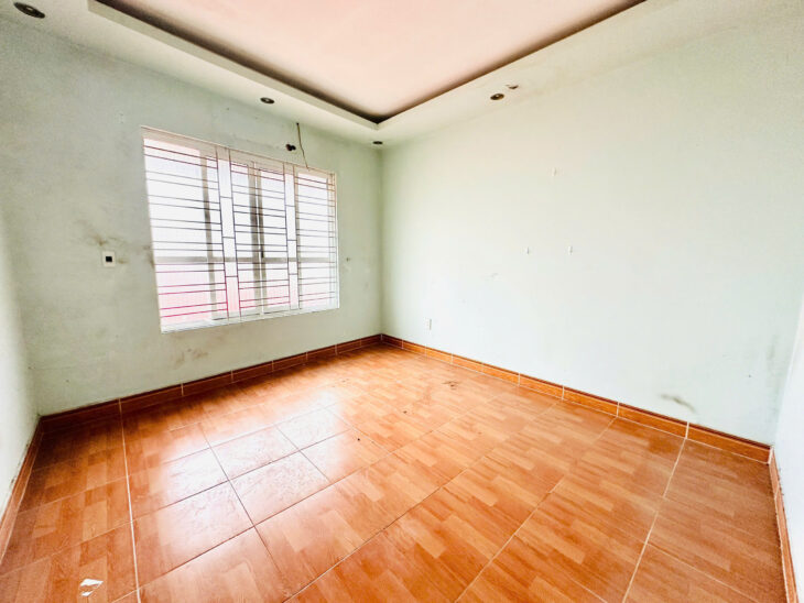 ĐÌNH ĐÔNG 3.5 TẦNG GIA CHỈ 2 TỶ BÌA ĐẸP.