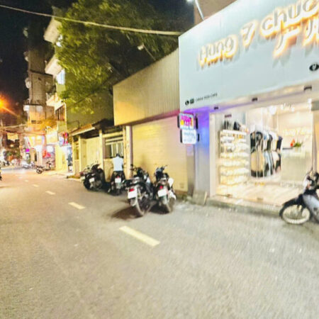 MẶT PHỐ NGUYỄN HY QUANG, HOÀNG CẦU . – KINH DOANH – Ô TÔ – Ô CHỜ THANG MÁY ĐỦ CẢ