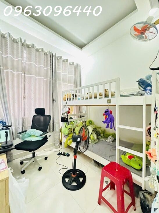 *Nhà Ngõ Huỳnh Tấn Phát, Q7: 3PN, 2WC, 3 Tầng, Sổ Đỏ, Giá Tốt Nhất Khu Vực