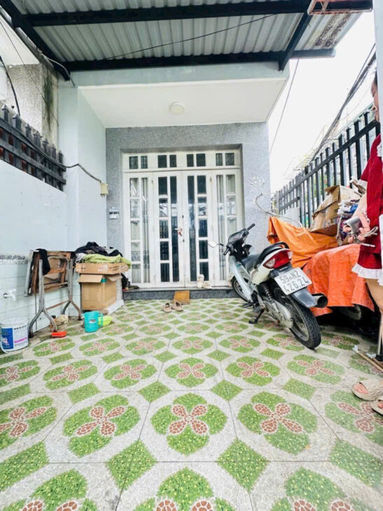 Bán Nhà Hẻm Huỳnh Tấn Phát, Nhà Bè: 48m2, 3 Tầng, 3PN, Giá Chỉ 3.6 Tỷ, Sổ Đỏ