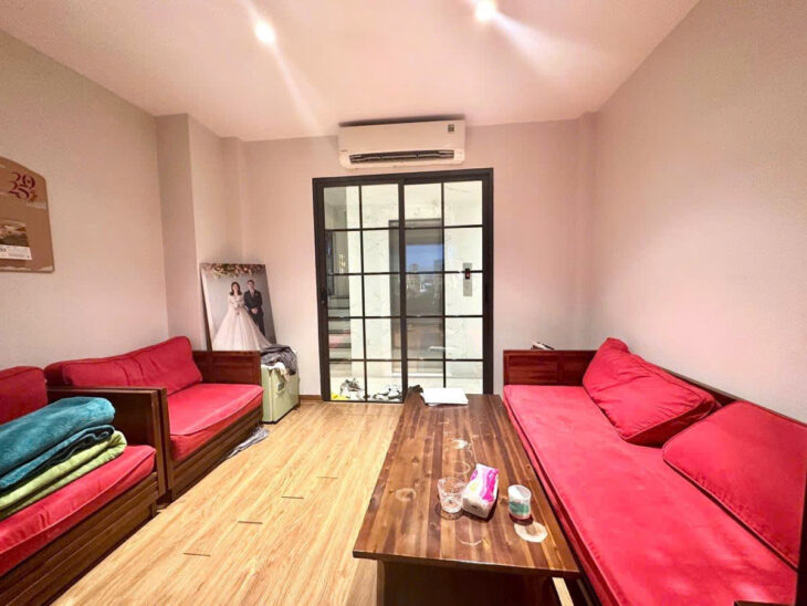 Bán nhà Cổ Linh 35m 7 tầng thang máy, lô góc, ô tô hơn 8 tỷ