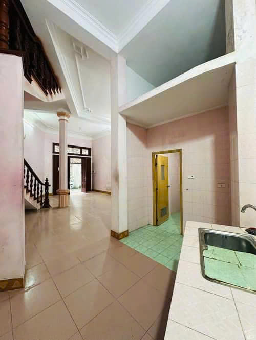 Bán nhà đẹp dân xây, tại Hoàng Mai, Hoàng Văn Thụ, 62m2x4T, giá tốt 10,5 tỷ