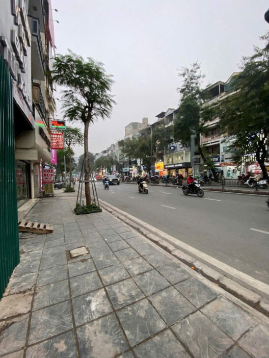 🌹🌹🌹MẶT PHỐ KINH ĐÔ THỜI TRANG, TT Q ĐỐNG ĐA, KINH DOANH CỰC ĐỈNH. LÀ EM PHỐ CHÙA BỘC