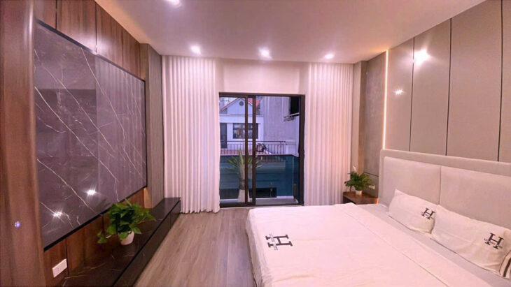 Bán nhà Nguyễn Văn Cừ 37m 7 tầng thang máy, Gara ô tô hơn 13 tỷ