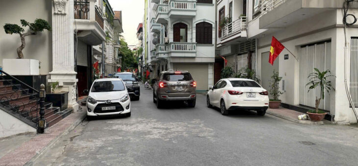 Bán nhà Nguyễn Văn Cừ 37m 7 tầng thang máy, Gara ô tô hơn 13 tỷ