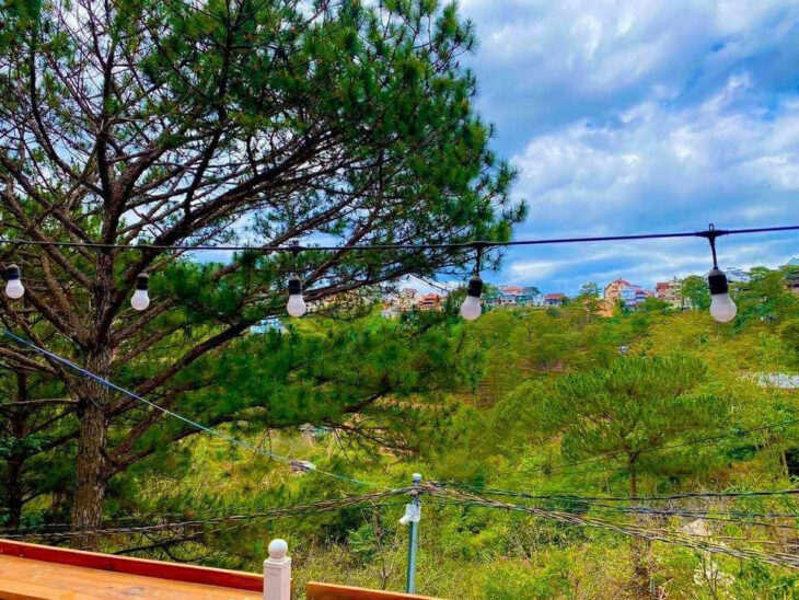 CHO THUÊ VILLA MẶT TIỀN ĐẶNG THÁI THÂN P3 ĐÀ LẠT – 3PN, SÂN ĐẬU 2 Ô TÔ – GIÁ ƯU ĐÃI 3 THÁNG ĐẦU 15