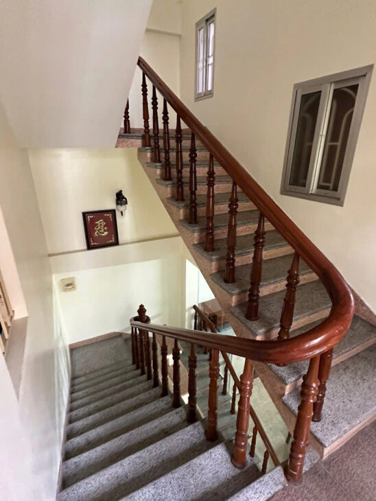 bán nhà góc thoáng khu đô thị trần hưng đạo, diện tích cực rộng gần 100m2 mà giá cực êm.