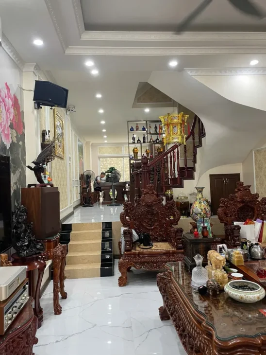 Bán LK KĐT văn Phú, Hà Đông,PHÂN LÔ, VỈA HÈ nhà đẹp, ở ngay, full nội thất xịn, thiết kế hiện đại