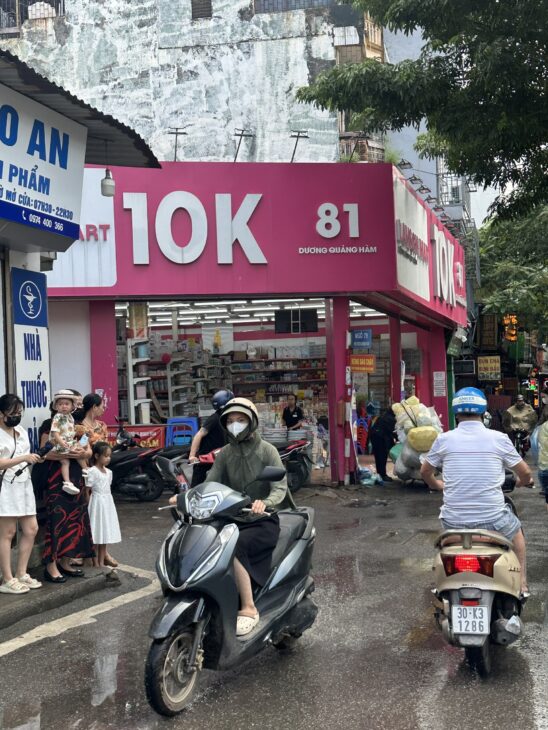 NHÀ MỚI–NỘI THẤT ĐẸP–XÂY CHẮC CHẮN – NGÕ THÔNG – CÁCH 20M RA Ô TÔ_ 5 TẦNG – 31M2-9,5 TỶ.