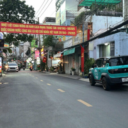 CC gửi bán MTKD Nguyễn Văn Công 84m2(4×21) 3 tầng KD sầm uất sát sân bay TSN 13.8 tỷ.