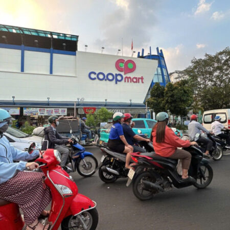 Bán nhà trọ 5 lầu có hầm sát sân bay HXH Phạm Văn Đồng 81m2 ngang 4.5m 10PN chỉ 12.5 tỷ Bán nhà trọ 5 lầu có hầm sát sân bay HXH Phạm Văn Đồng 81m2 ngang 4.5m 10PN chỉ 12.5 tỷ