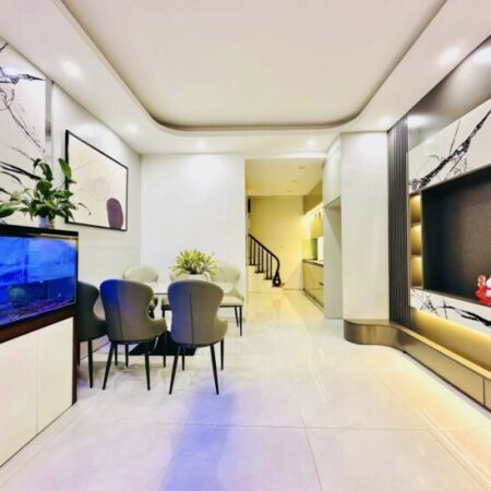 Nhỉnh 9 tỷ, 39m2 x 6T Thang máy, Văn Chương, Đống Đa, 40m ra Oto, nhà mới đẹp, ở ngay