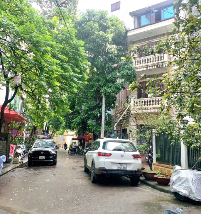 26 Tỷ, Phân Lô Oto tránh, Vỉa hè, Hoàng Cầu, Đống Đa, 59m2 x 4T, Kinh doanh đỉnh