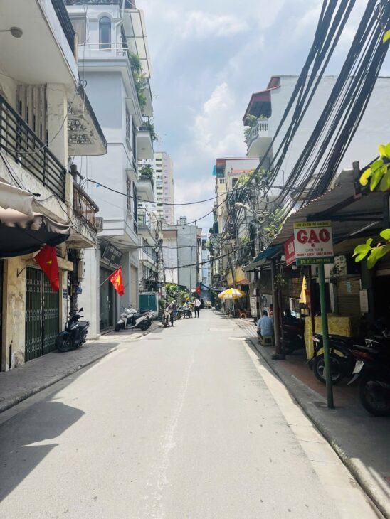 BÁN NHÀ XUÂN LA – 7 TẦNG THANG MÁY – Ô TÔ TRÁNH – CỰC HIẾM – 25 TỶ