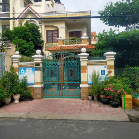 BIÊT THỰ Bình Chánh, ĐƯỜNG SỐ 10 , 6x24m, 4 tầng, 4PN, SH, 16 tỷ.