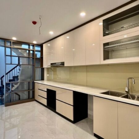 Nhà Quang Tiến, lô góc, dân xây 45m2, 5 tầng chỉ 7,1 tỷ