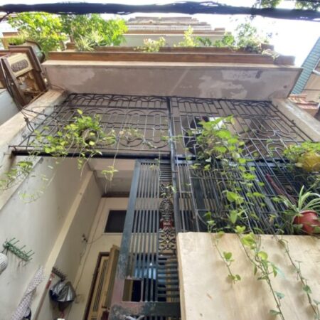 SIÊU PHẨM CẦU GIẤY GẦN PHỐ – VỊ TRÍ ĐẸP – 30M RA PHỐ NGUYỄN KHANG _ 5 TẦNG – 47M2 – 12TỶ