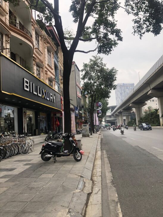 GIÁ RẺ MẶT PHỐ QUANG TRUNG HÀ ĐÔNG- KINH DOANH ĐỈNH – MẶT TIỀN RỘNG VỈA HÈ RỘNG ĐÁ BÓNG – VỊ TRÍ