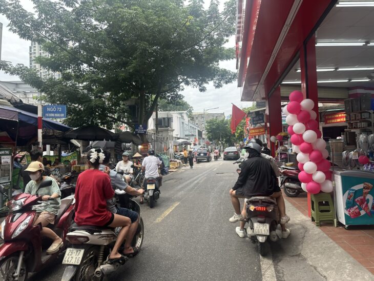 NHÀ MẶT PHỐ GIÁ RẺ BẤT NGỜ – Ô TÔ ĐỖ CỬA- SIÊU HIẾM- KHÁCH XEM LÀ CHỐT_NHÀ CẤP 4-32M-6,5 TỶ