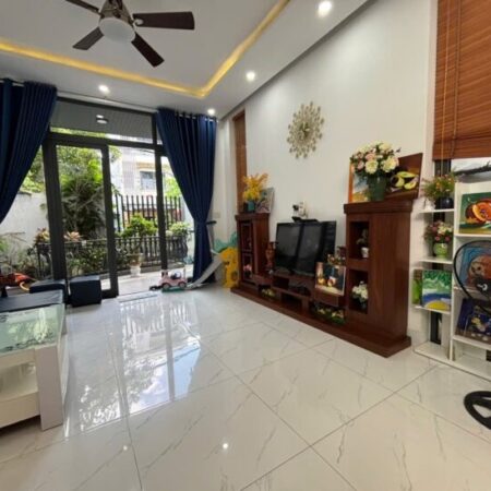 🌟 13,3 TỶ – BIỆT THỰ 3 TẦNG VEN SÔNG HÒA XUÂN – KIẾN TRÚC HIỆN ĐẠI, VỊ TRÍ ĐẮC ĐỊA TRÊN ĐƯỜNG TRẦN