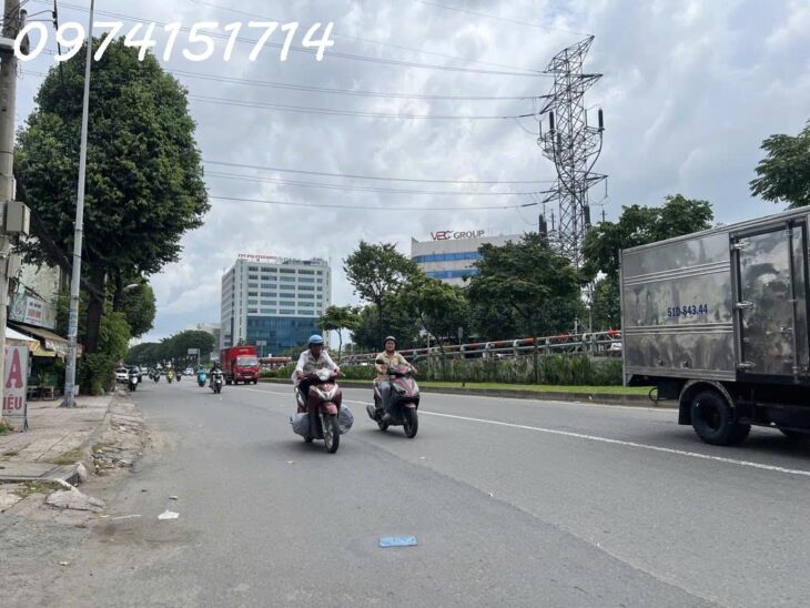 BÁN NHÀ 4 TẦNG MẶT TIỀN TÔ KÝ – PHƯỜNG TRUNG MỸ TÂY Q12, DT: 56M2, GIÁ: 6,4 TỶ .