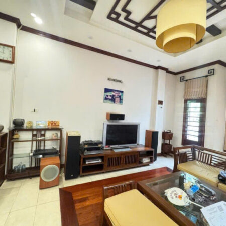 Bán nhà mặt phố Bà Triệu – 74m² x 6 tầng – lô góc – thu nhập 100tr/tháng – chỉ 68 tỷ