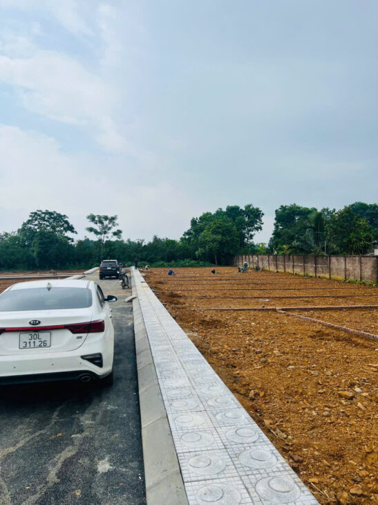 Đất nền Láng Hòa Lạc 100m2 giá 2.6 tỷ – gần trạm y tế, trường học, khu dân cư đông Nguyễn Hùng BĐS