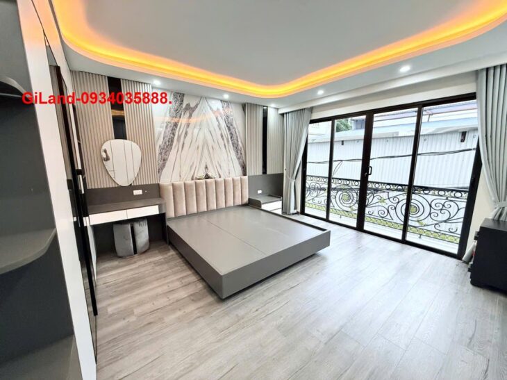 Bán nhà lô góc 6 tầng, thang máy, ô tô vào nhà, Ngọc Thụy Long Biên
