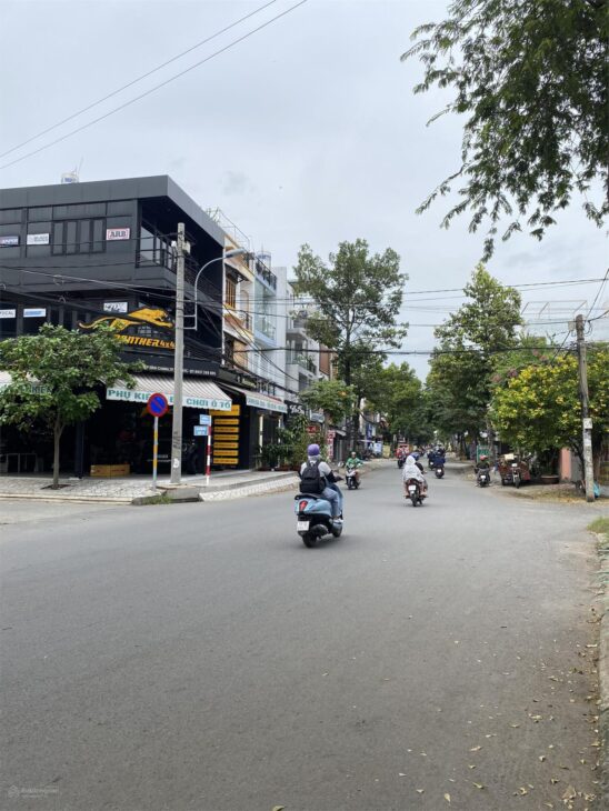 Căn nhà lý tưởng tại Huế dành cho bạn, Sở hữu ngay 306m² đất vàng, mặt tiền rộng 16.5m