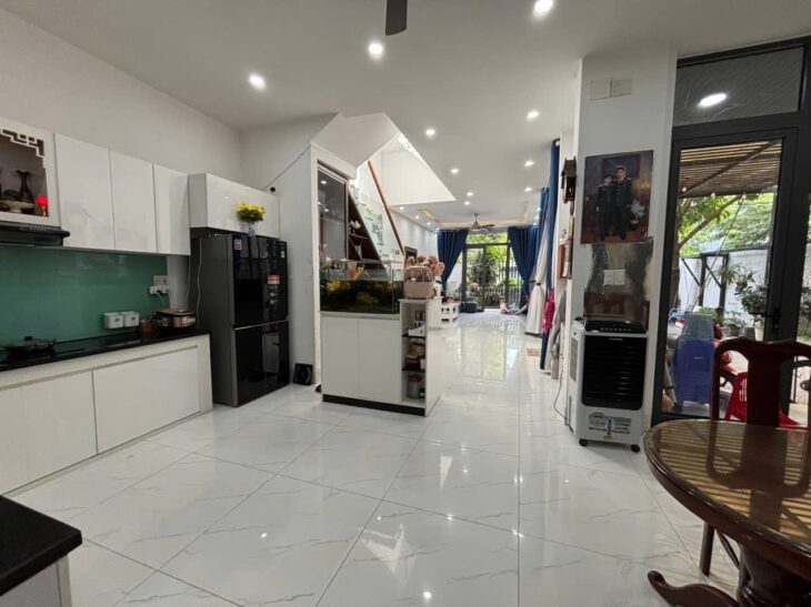 🌟 13,3 TỶ – BIỆT THỰ 3 TẦNG VEN SÔNG HÒA XUÂN – KIẾN TRÚC HIỆN ĐẠI, VỊ TRÍ ĐẮC ĐỊA TRÊN ĐƯỜNG TRẦN