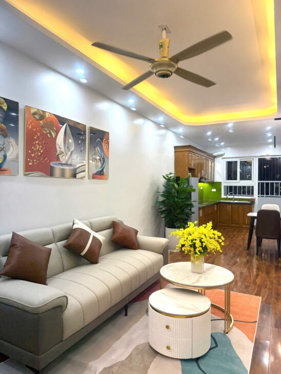 Bán căn hộ chung cư HH4A Linh Đàm, 66m2, 2 ngủ, view sân chung, giá 2 tỷ 950tr