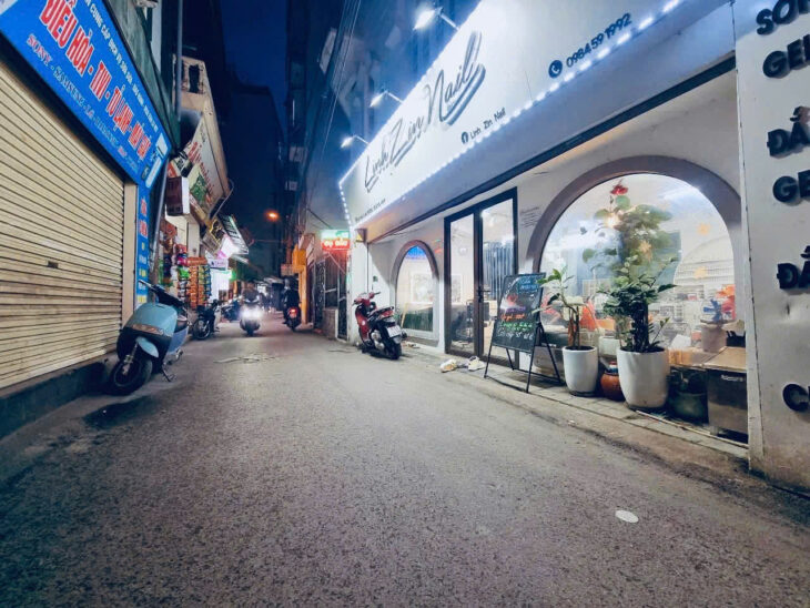 Nhà Đẹp Dương Quảng Hàm, Quan Hoa, Cầu Giấy, DT 78m2, lô góc, mặt tiền quyền lực, kinh doanh đỉnh,