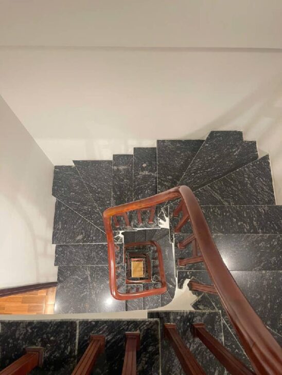 Bán nhà Ngọc Lâm- Long Biên 32m- nhỉnh 6 tỷ ( TL)