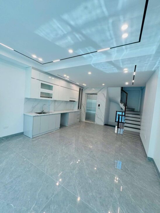 Bán nhà Ngọc Thuỵ-NHÀ MỚI TINH – THANG MÁY-50m-nhỉnh 12 tỷ( TL)