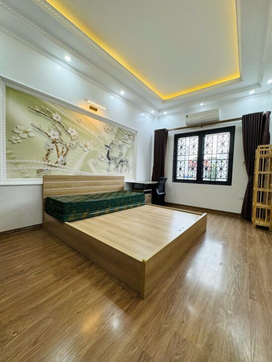 BÁN NHÀ PHỐ TRẠM LONG BIÊN – 30M² X 5 TẦNG, NGÕ Ô TÔ