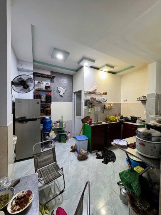 Bán nhà 3 tầng hẻm Liên khu 8-9, Bình Tân. 4x11m, 5PN, 3.5 tỷ, sổ hồng.