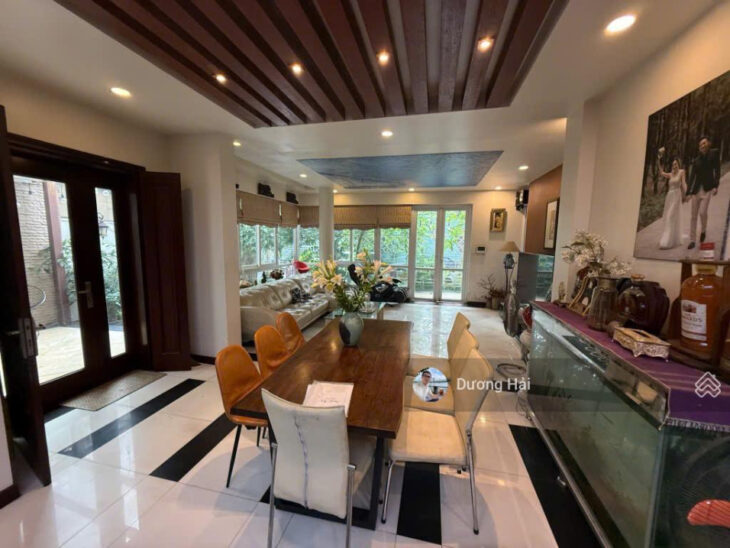 Bán nhà Vườn Đào Tây Hồ DT 110m – 8 Tầng – Ô tô Công Viên Vườn Hoa Gần Hồ Tây Ở Ngay