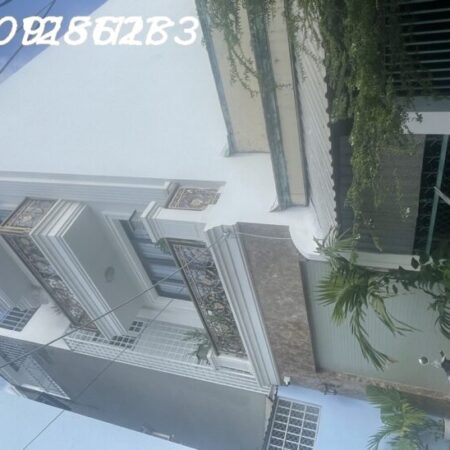 CHỈ HƠN 9 TỶ- NHÀ 3 TẦNG-HẺM XE HƠI- QUẬN 7-90M2
