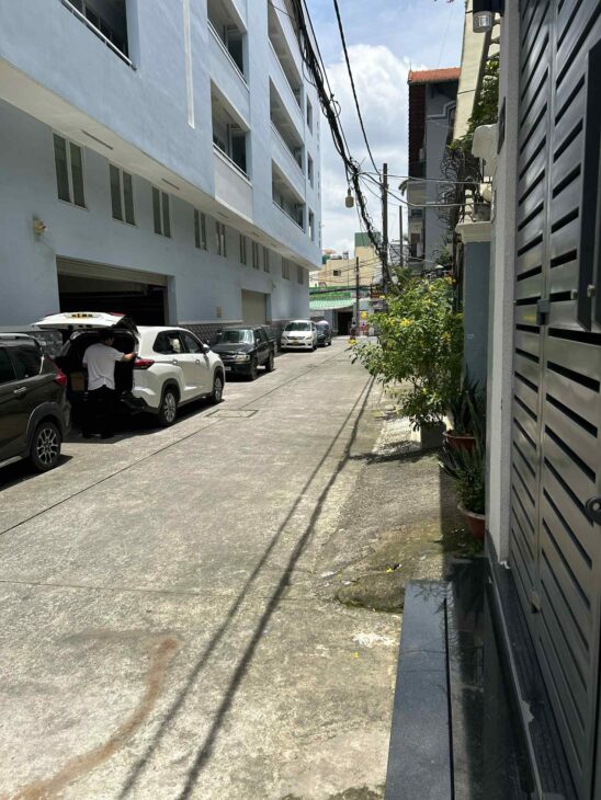 Chính Chủ Bán HXH Lê Thị Bạch Cát, P.11, Q.11: 4.15x20m, Giá Tốt Chỉ 11.5 Tỷ!