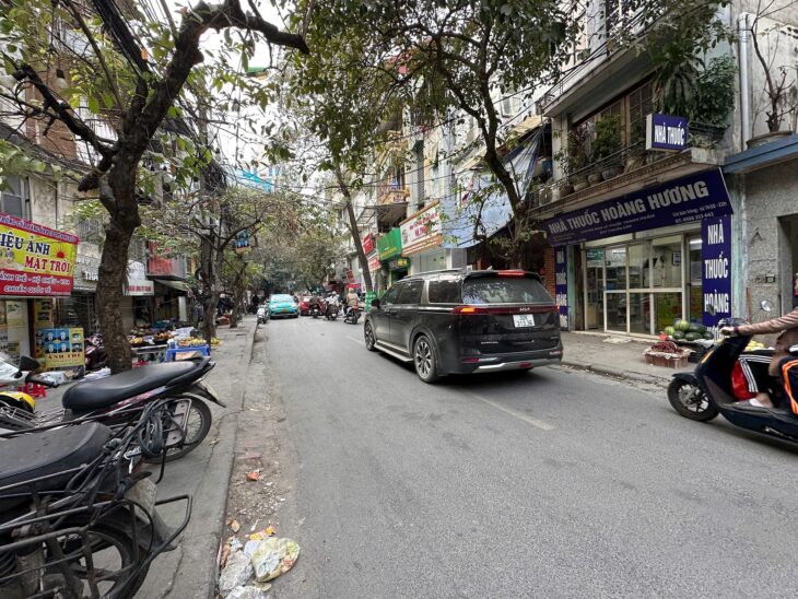 Mặt phố Vũ Thạnh 140m² MT 4.1m 7 tầng thang máy giá 42.5 tỷ dòng tiền 110tr/tháng