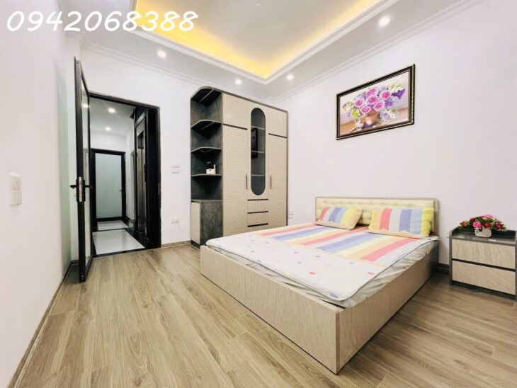 bán gấp nhà Phố Minh Khai, Mai Động, Hoàng Mai, DT 50m2, 5 tầng thang máy, full nội thất, vị trí