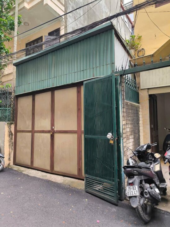 Bán đất phân lô Hồ Tùng Mậu, 35m2, ô tô đỗ cửa, sổ đỏ chính chủ, giá tốt