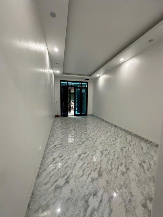 SIÊU HIẾM – Phân Lô Ô tô Tránh Ngõ 193 Trung Kính 53m/ 4 Tầng/ MT 3.8m 21 Tỷ (TL)