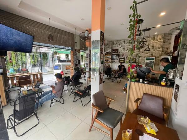 Bình Tân , Nhanh Còn ! QUÁN CAFE GÓC 2 MT ĐẸP LẮM , DT : 10m x 9m, MB thuê rẻ chỉ 12 tr, Tel